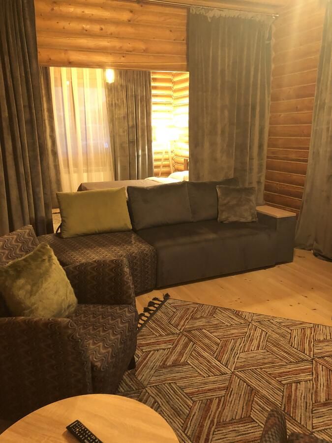 Лоджи Gostynnyi Dvir VIP HOUSE Мигово-13